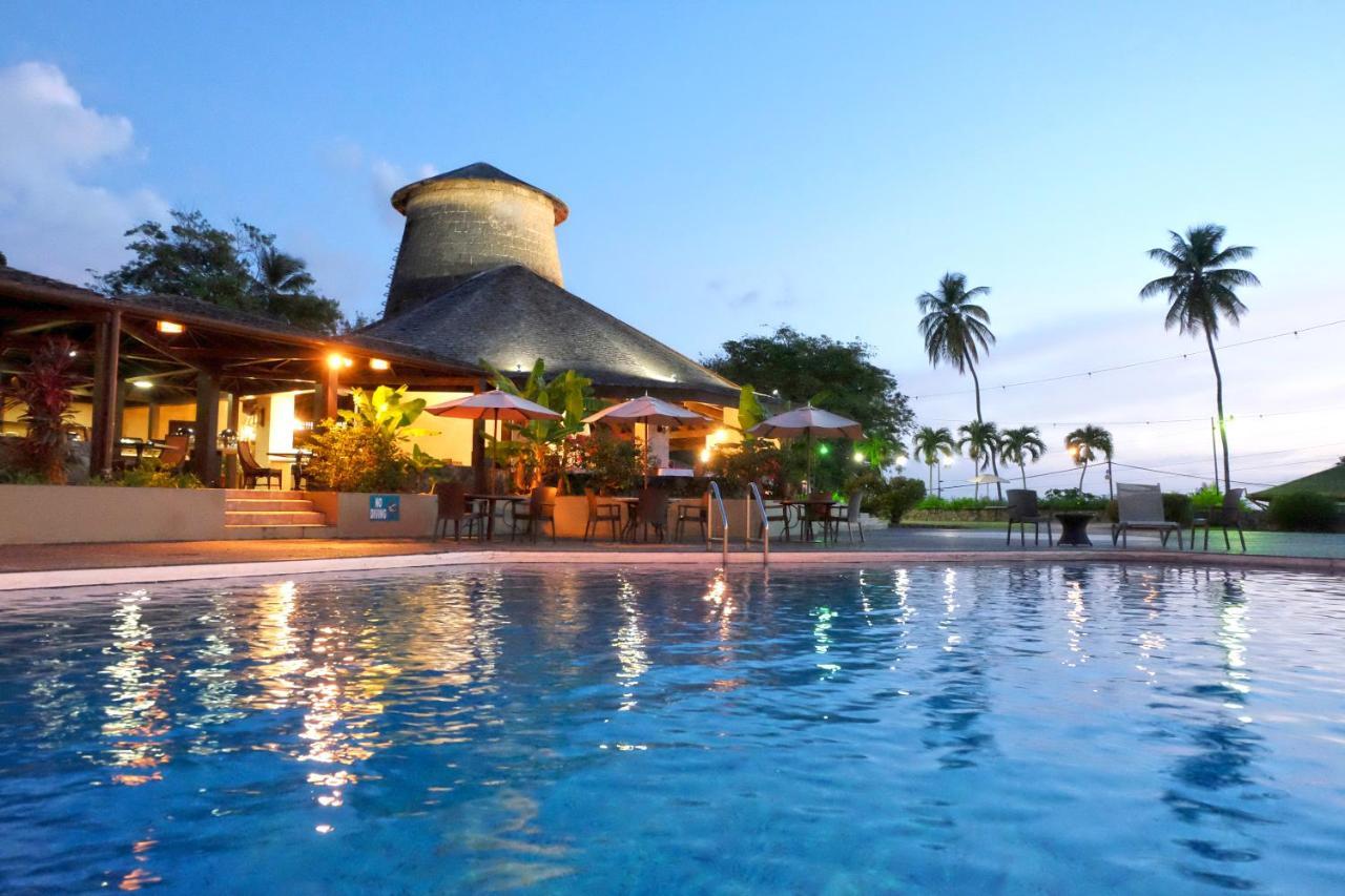 Mount Irvine Bay Resort Black Rock Exterior photo